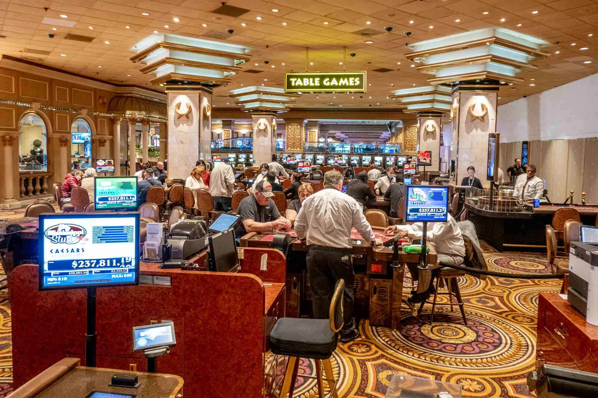 Canlı Casino Oyunlarında Kazanma Stratejileri